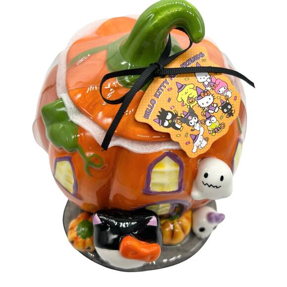 AT COST - WHOLESALE 2024 Sanrio Hello Kitty Halloween Pumpkin House Cookie Jar - Picture 8 of 9
